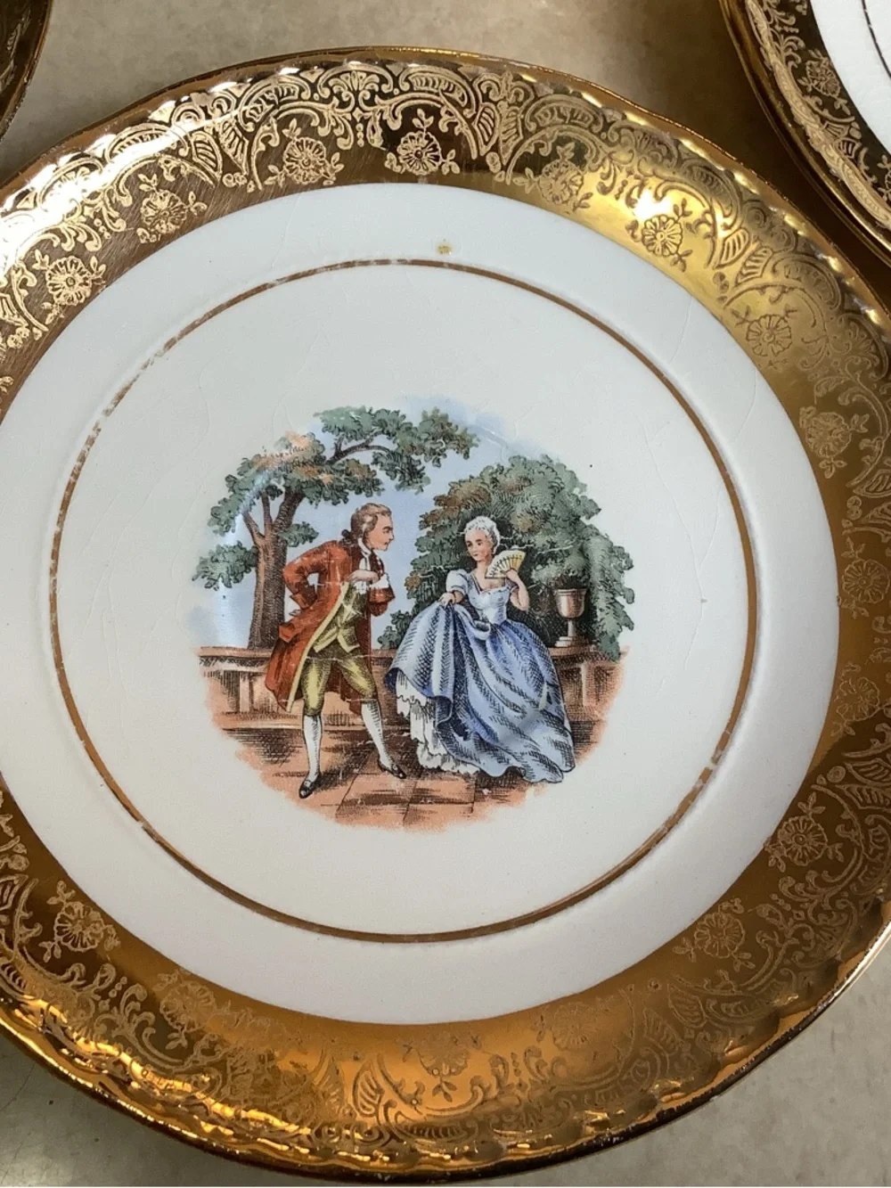 Vintage Crooksville China Co 22K Gold Colonial Courting Couple tea cup & saucers